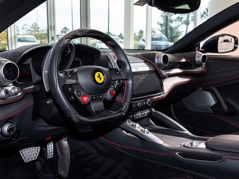 Used 2018 Ferrari GTC4Lusso AWD/4WD image 42