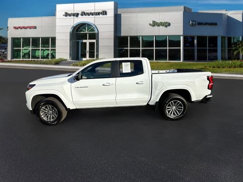 Used 2024 Chevrolet Colorado LT w/ LT Convenience Package image 4