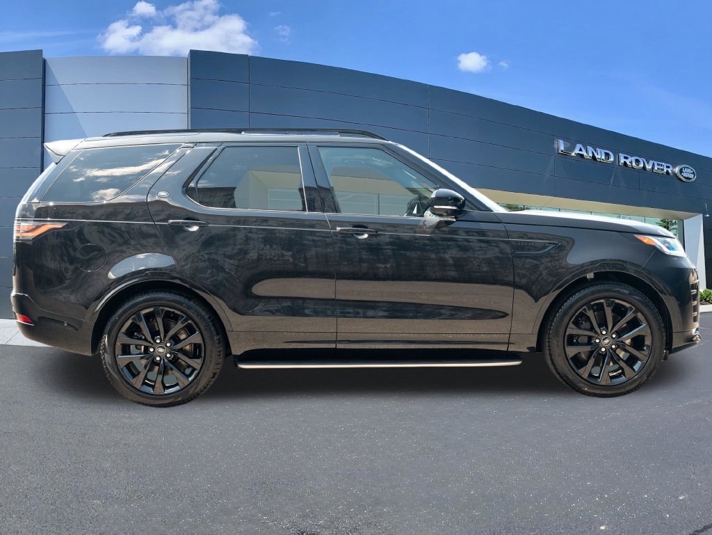 New 2026 Land Rover Discovery Limited Edition AWD/4WD image 8