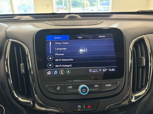 Used 2022 Chevrolet Equinox RS w/ RS Leather Package image 35