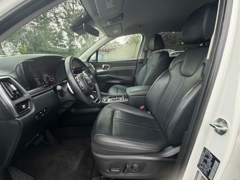 Certified 2023 Kia Sorento EX AWD/4WD image 23