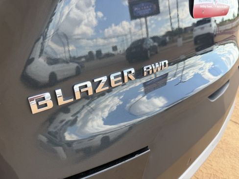 Used 2020 Chevrolet Blazer LT w/ Sound & Technology Package AWD/4WD image 9