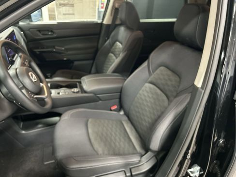 New 2026 Nissan Pathfinder S image 22