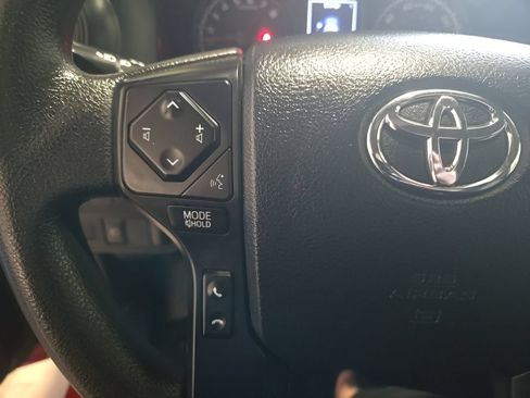 Used 2020 Toyota Tacoma SR AWD/4WD image 11