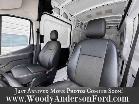 Used 2025 Ford Transit 250 148 High Roof Extended RWD image 4