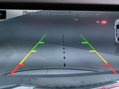 Used 2018 Ford Fusion SE w/ Equipment Group 201A image 18