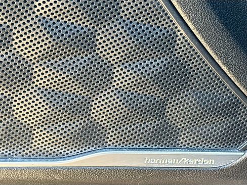 Used 2023 Hyundai Santa Fe Calligraphy image 19