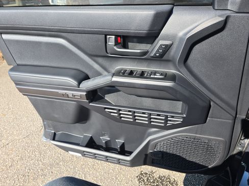 Used 2025 Toyota 4Runner TRD Sport Premium AWD/4WD image 26