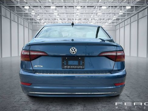Used 2019 Volkswagen Jetta SE FWD image 4