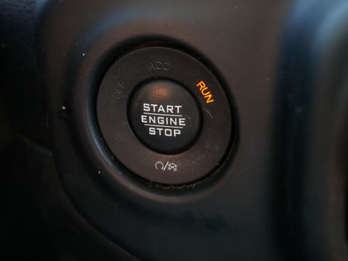 Used 2019 Jeep Wrangler Unlimited Sport S AWD/4WD image 23