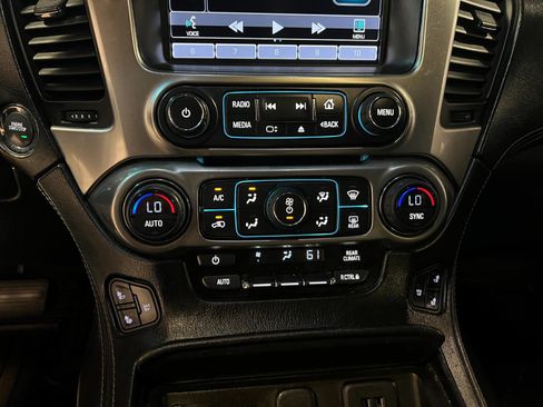 Used 2015 Chevrolet Suburban LTZ AWD/4WD image 19