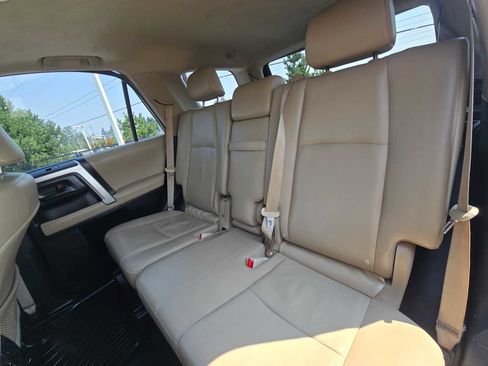 Used 2011 Toyota 4Runner Limited AWD/4WD image 17