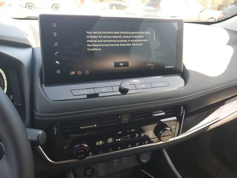 Certified 2025 Nissan Rogue SL w/ Tech Package image 20