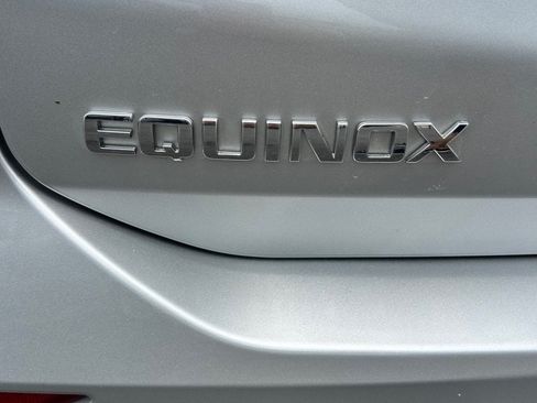 Used 2021 Chevrolet Equinox LT FWD image 21