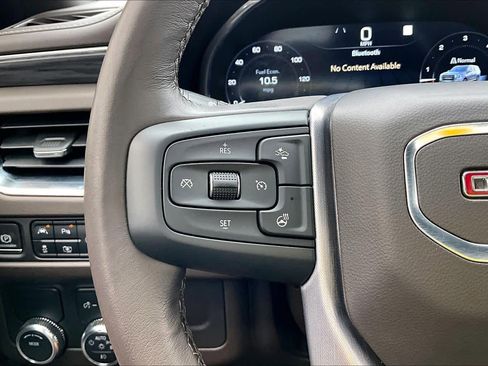 Used 2022 GMC Yukon SLT w/ SLT Premium Package image 46