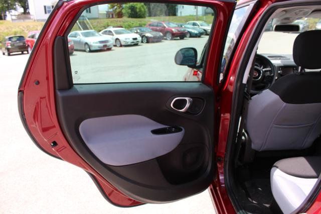 Used 2014 FIAT 500L Easy FWD image 12