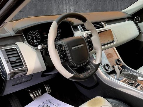 Certified 2022 Land Rover Range Rover Sport SVR image 17