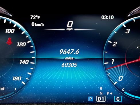 Used 2021 Mercedes-Benz GLC 300 4MATIC image 24