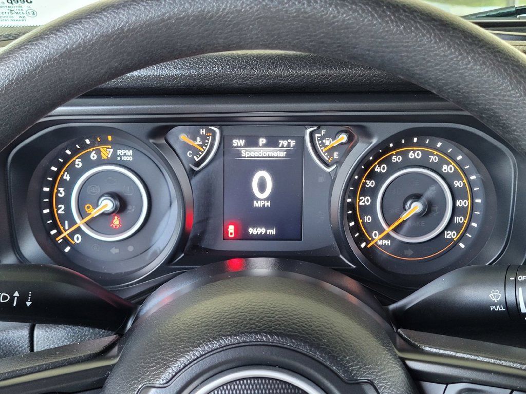Used 2025 Jeep Gladiator Sport AWD/4WD image 14