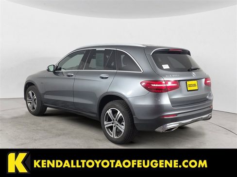 Used 2019 Mercedes-Benz GLC 350e 4MATIC image 3