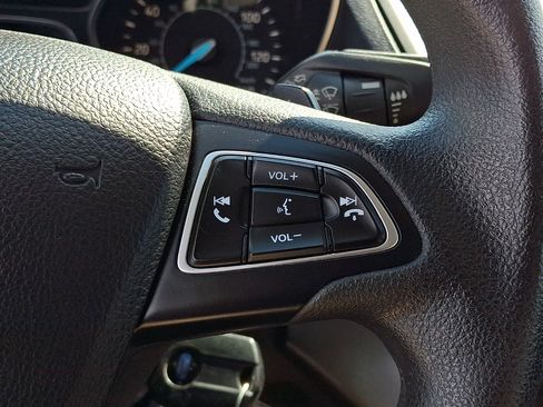 Used 2017 Ford Escape SE FWD image 25