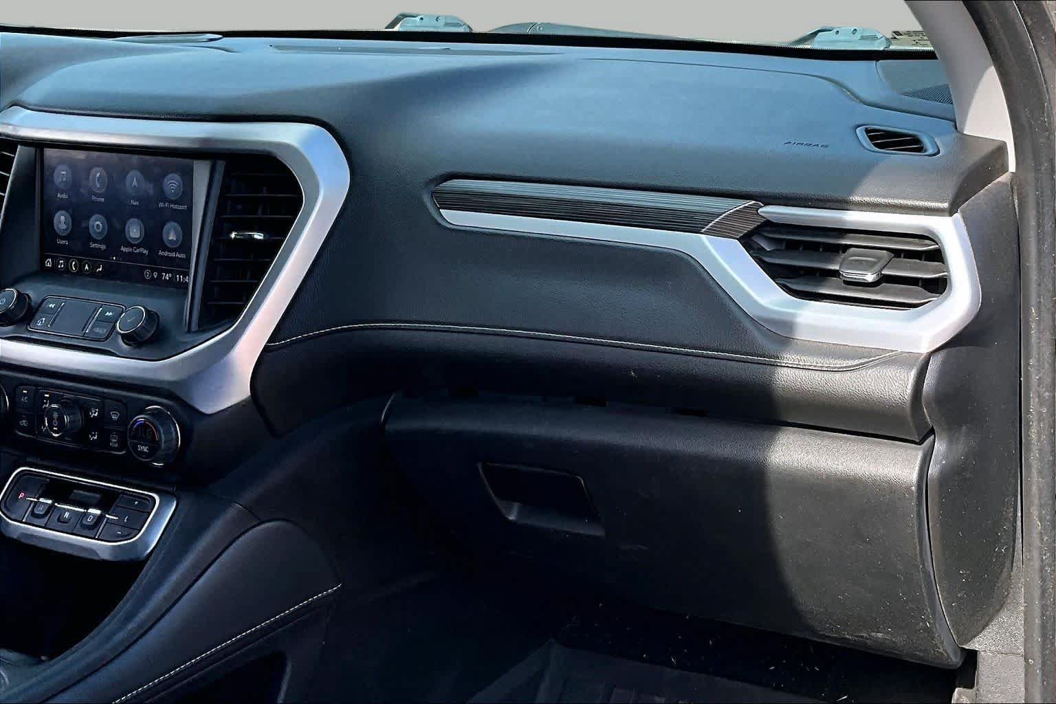 Used 2021 GMC Acadia SLT FWD image 17
