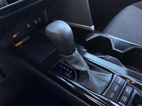 Used 2025 Toyota Camry LE image 20