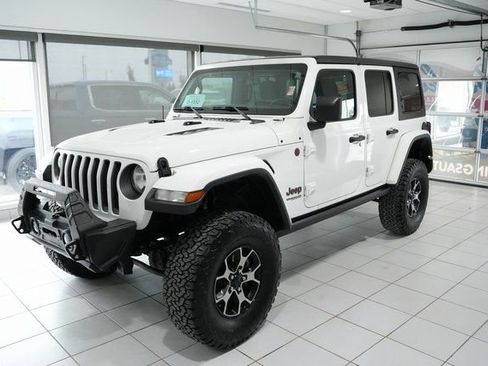 Used 2018 Jeep Wrangler Unlimited Rubicon w/ Cold Weather Group image 5