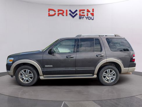 Used 2006 Ford Explorer Eddie Bauer RWD image 2