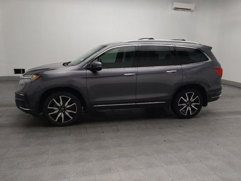 Used 2020 Honda Pilot Touring image 2