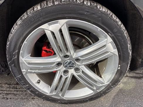 Used 2017 Volkswagen CC R-Line Executive image 18