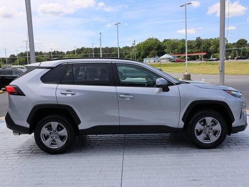 Used 2024 Toyota RAV4 XLE AWD/4WD image 6