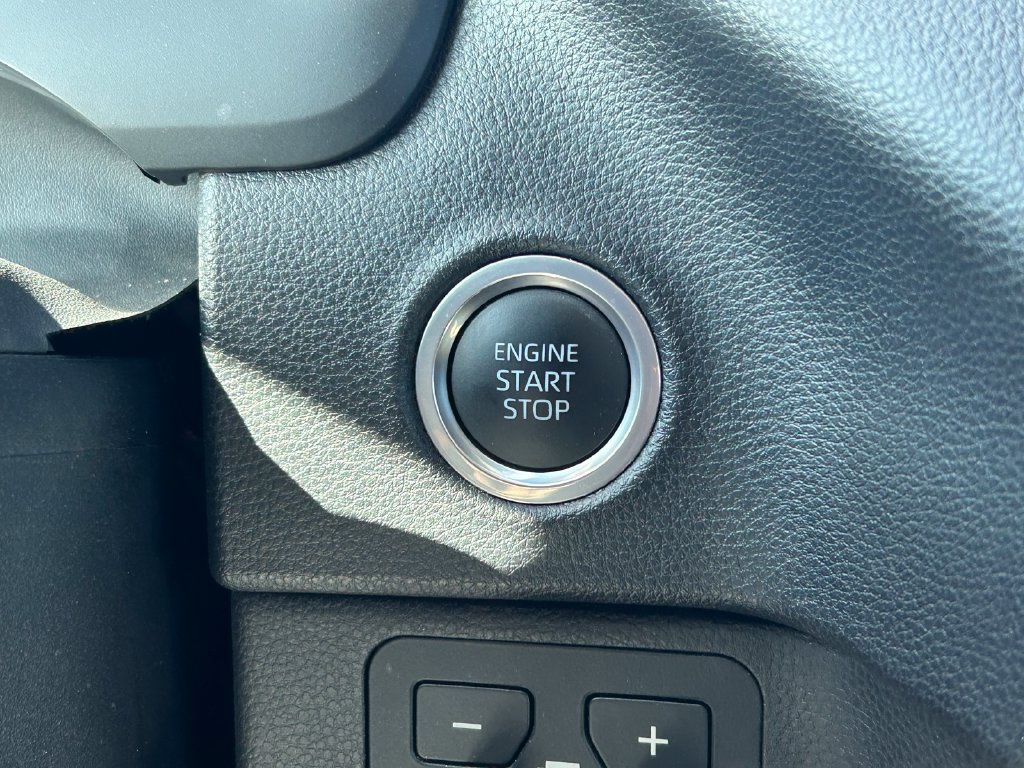 Used 2024 Toyota Tundra SR5 AWD/4WD image 25
