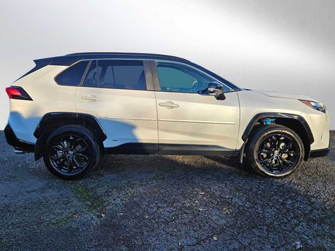 Used 2023 Toyota RAV4 XSE image 2