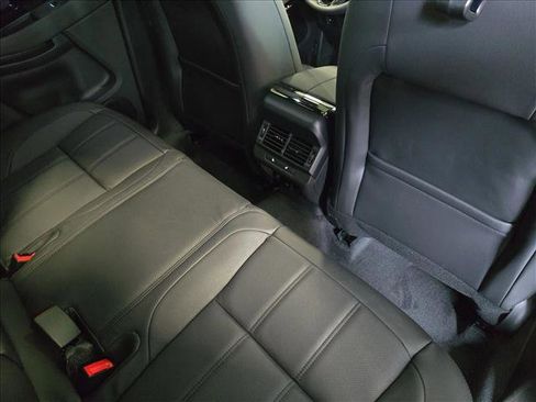 New 2026 Land Rover Range Rover Evoque S image 11