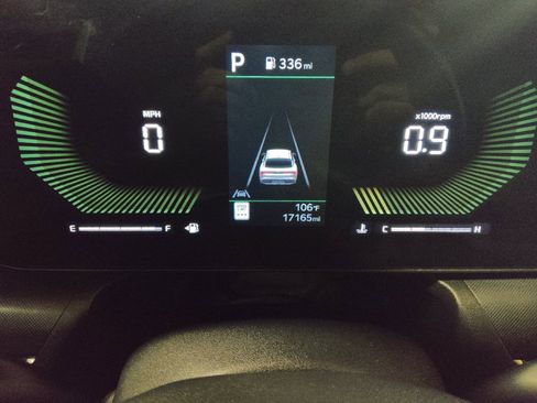 Used 2025 Kia K4 FWD image 23