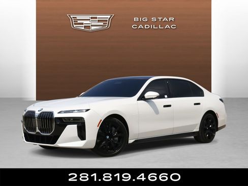 Used 2023 BMW 760i xDrive w/ Executive Package image 1
