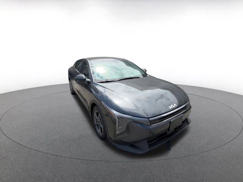 Used 2025 Kia K4 FWD image 2