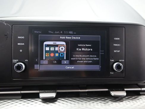 Used 2022 Kia Carnival LX FWD image 27