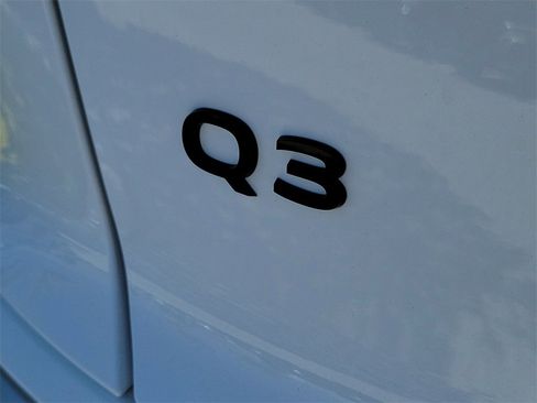 New 2026 Audi Q3 quattro 2.0T image 5