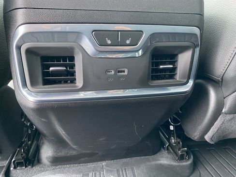 Used 2025 GMC Sierra 3500 Denali w/ Denali Reserve Package image 28