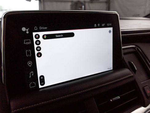 Used 2023 GMC Yukon SLT w/ SLT Luxury Package AWD/4WD image 10