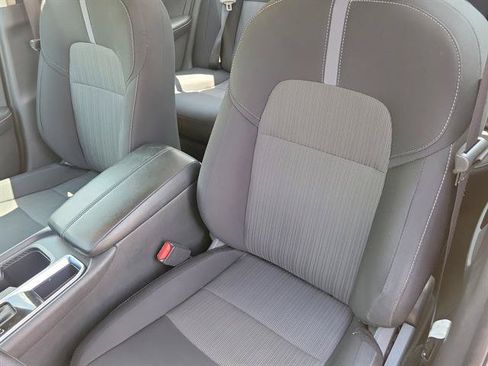 Used 2024 Nissan Sentra SV FWD image 5