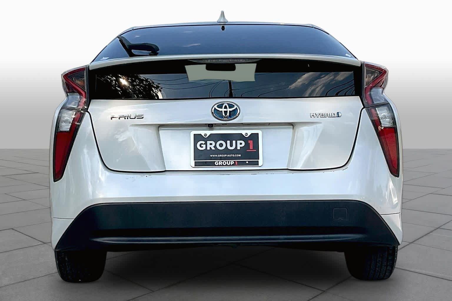 Used 2016 Toyota Prius Two FWD image 5