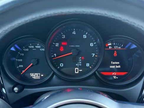 Used 2020 Porsche Macan image 27