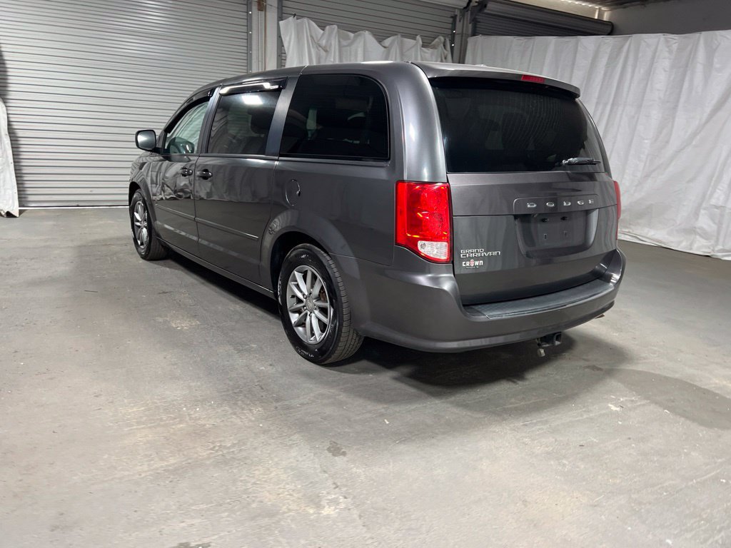 Used 2017 Dodge Grand Caravan SE FWD image 5