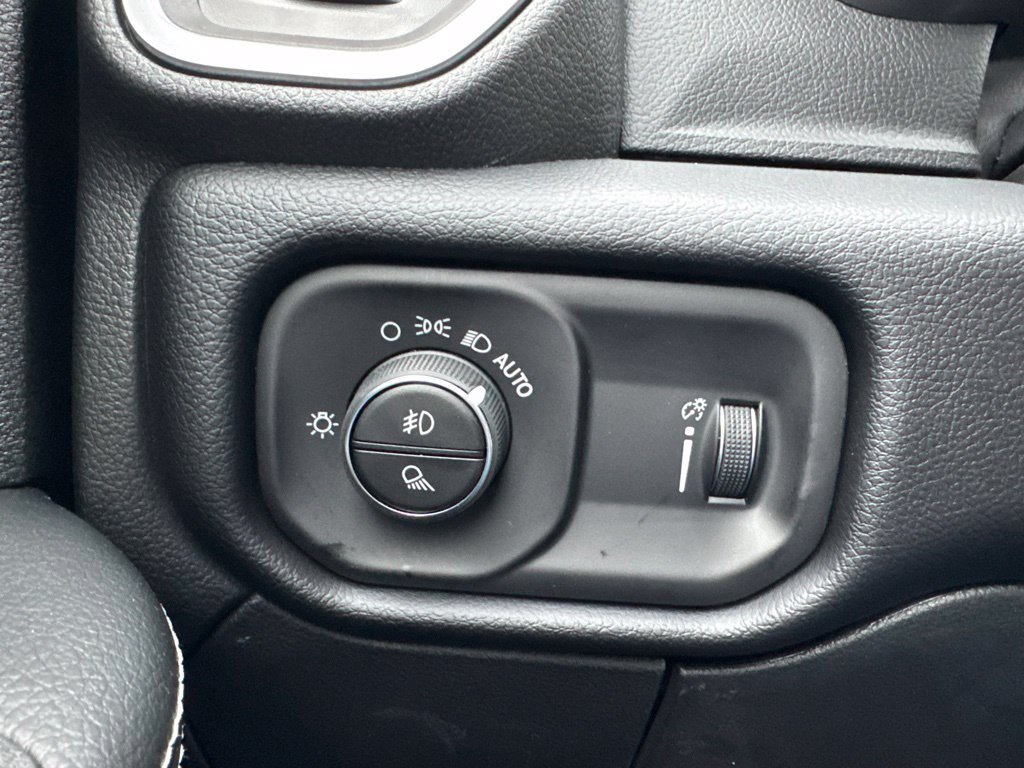 New 2027 RAM 3500 Big Horn AWD/4WD image 10