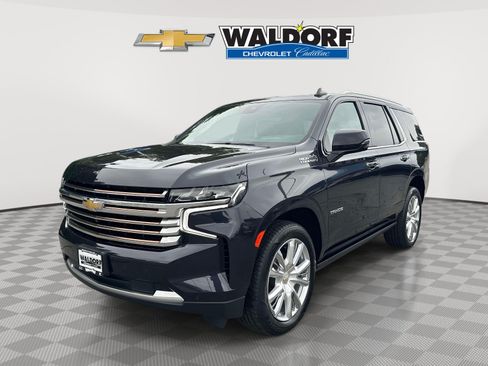 Used 2023 Chevrolet Tahoe High Country w/ Premium Package 2 AWD/4WD image 3