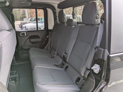 New 2026 Jeep Gladiator Sport image 14