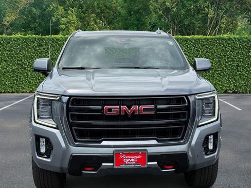 Used 2024 GMC Yukon AT4 AWD/4WD image 11
